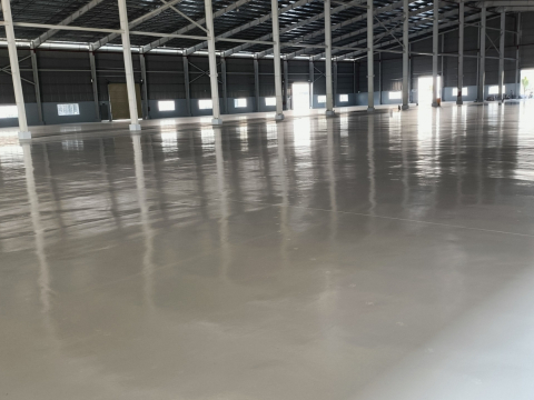 Thi công sàn Epoxy cụm công nghiệp Hoàng Hùng ở Bầu Bàng
