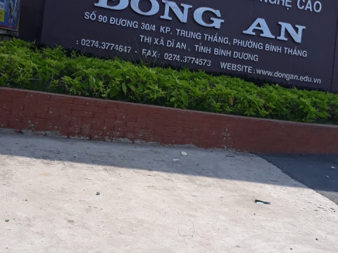 Thi công gia cường mái tôn bằng hệ sơn chống UV (polyurethane)