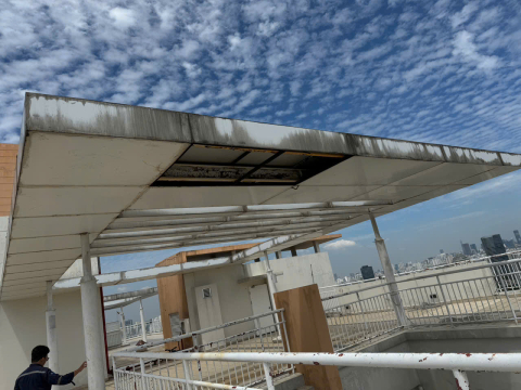 Thi công công tấm Panel mái sân thượng 