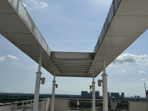 Thi công công tấm Panel mái sân thượng 