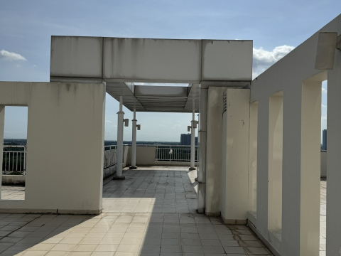 Thi công công tấm Panel mái sân thượng 